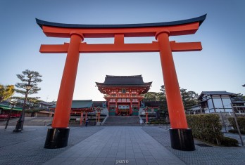 Second Torii (niban torii) with Romon gate inside
