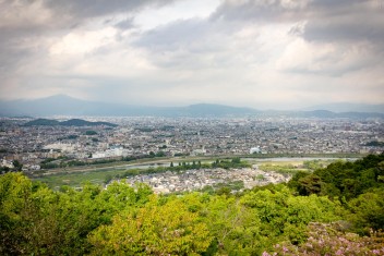 Suche nach <a href="/?s=Iwatayama Monkey Park at Arashiyama, Kyoto">"Iwatayama Monkey Park at Arashiyama, Kyoto" auf JAKYO</a>.<br>Informationen zur <a href="https://japan-kyoto.de/japan-bilder-fotografien/">Nutzung und Lizenz</a>. ©Christian Kaden