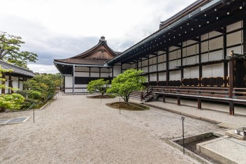 Kyoto Gosho imperial Palace<br>Date taken: 25.04.2019 15:16:41.<br>Informationen zur <a href="https://japan-kyoto.de/japan-bilder-fotografien/">Nutzung und Lizenz</a>. ©Christian Kaden (Jakyo)