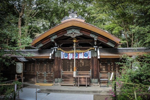 Nashinoki Shrine in Kyoto, 2011