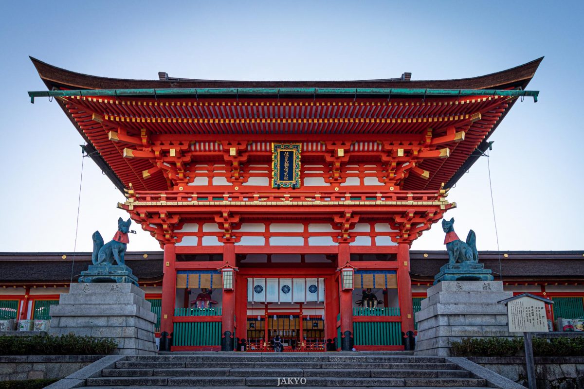 Fushimi Inari Taisha shrine in Kyoto / Fushimi Inari, J2019, Japan, Kansai, Kioto, Kyoto, Schrein, Shinto, Shintoism, Shrine, しんとう, じんじゃ, 京都, 伏見稲荷大社, 日本, 神社, 神道, 関西